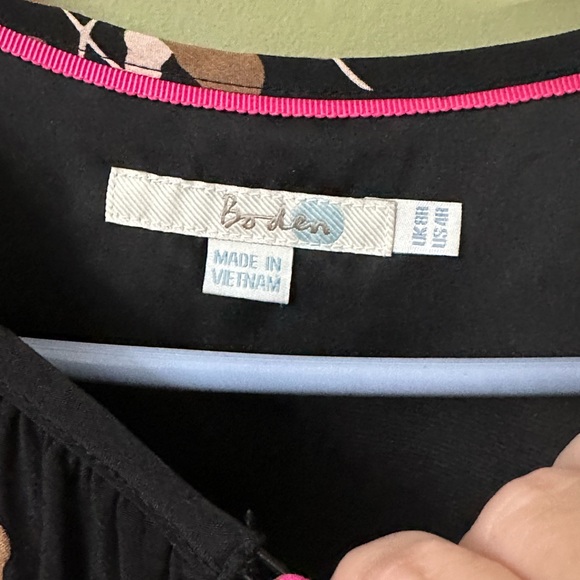 Boden Mara Dress in Black Bramble Floral Pink Tie Waist Size 4 Knee Length - Picture 7 of 10